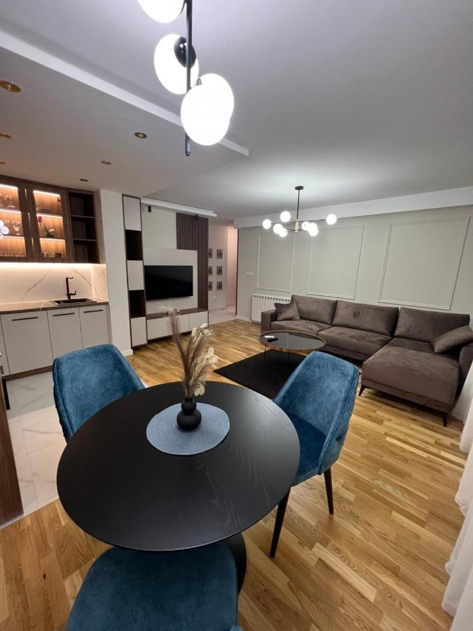 Lilly Lux Apartment Bijeljina Bagian luar foto