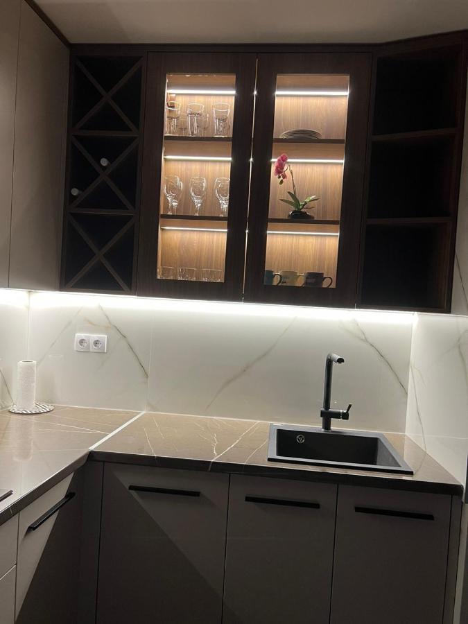 Lilly Lux Apartment Bijeljina Bagian luar foto