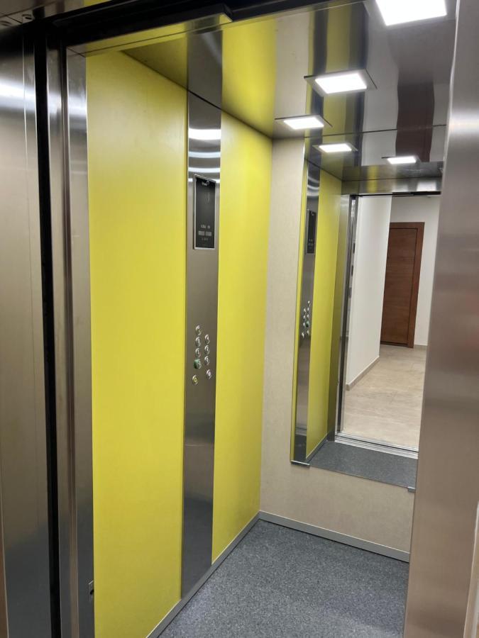 Lilly Lux Apartment Bijeljina Bagian luar foto